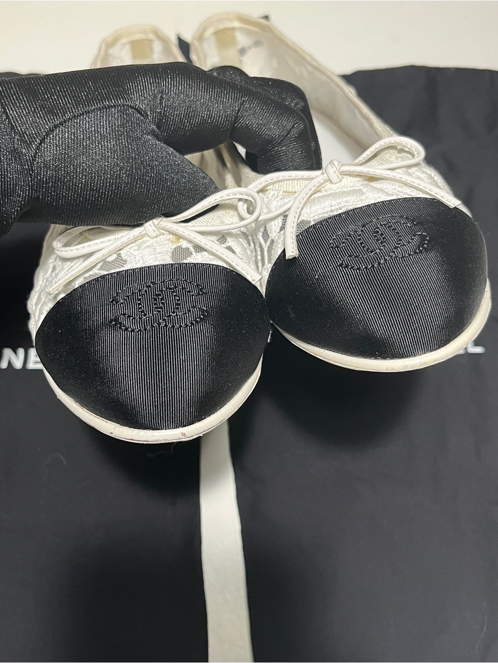 CHANEL Ivory Quilted Ballet Flats with Black Cap Toe - Picture 2 of 12